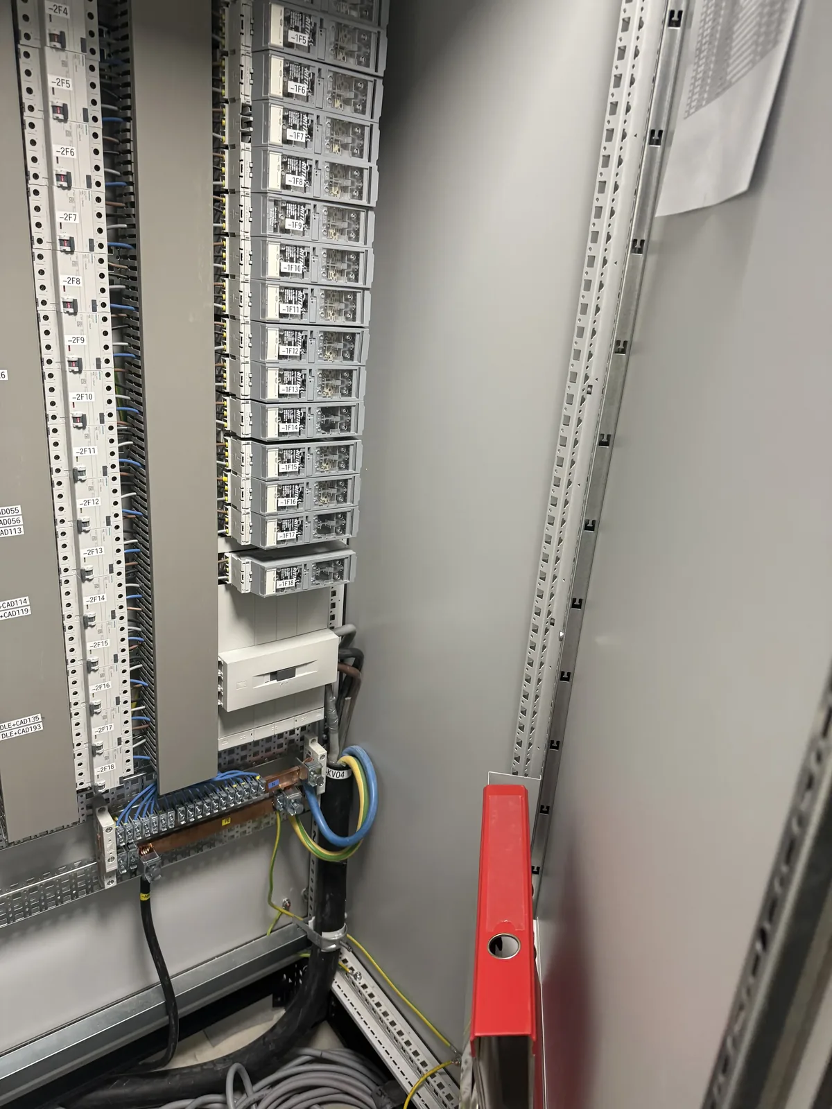 Unterverteilung in einer Containeranlage