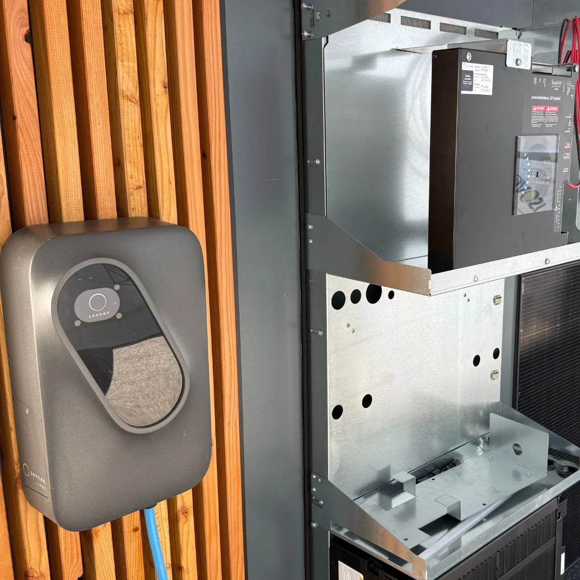 Wallbox im Showroom von Bavaria Automation in Loiching