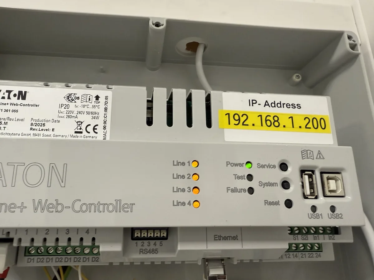 Zertifizierter Web-Controller für die automatische Prüfung der Sicherheitsbeleuchtung